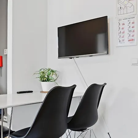 Orsta Apartments *